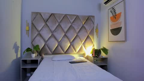 Luci  online show from March 1, 12:12 pm