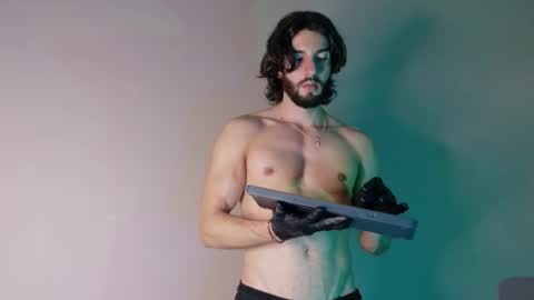 Snapshot of luciano_ferrer chatting on September 28, 1:14 am Luciano online show from September 28, 1:14 am