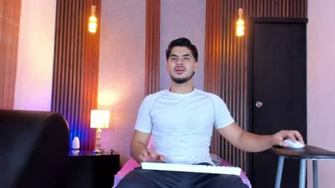 Luciano online show from July 13, 12:53 pm