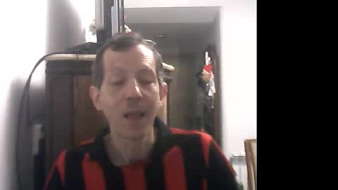 Snapshot of lucianoaxel chatting on January 14, 1:15 am Luciano online show from January 14, 1:15 am