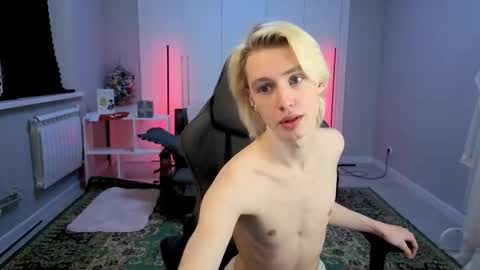 Angelok online show from March 4, 8:50 pm