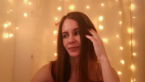 LucieMack online show from March 16, 6:01 pm