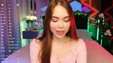 Snapshot of lucifiella chatting on October 21, 7:50 pm MimiFors online show from October 21, 7:50 pm