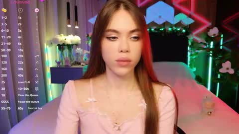 Snapshot of lucifiella chatting on October 18, 7:29 pm MimiFors online show from October 18, 7:29 pm