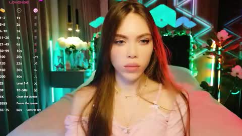 Snapshot of lucifiella chatting on October 10, 6:36 pm MimiFors online show from October 10, 6:36 pm