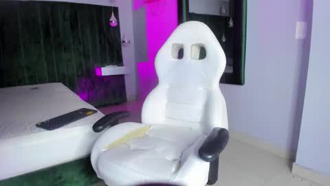 Leo online show from October 21, 11:48 am