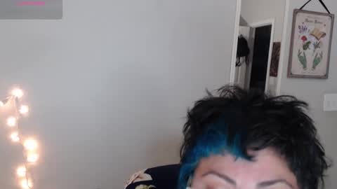 lucklucybbw online show from January 9, 3:23 am