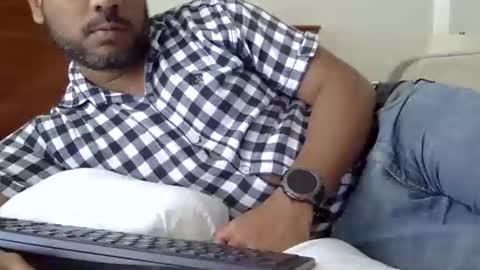 luckyfinalone online show from November 28, 6:15 pm