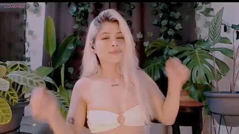 luckysapphire777 online show from October 11, 12:54 pm