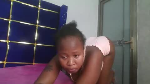 Snapshot of luckyy0001 chatting on October 21, 8:01 pm Lopez online show from October 21, 8:01 pm