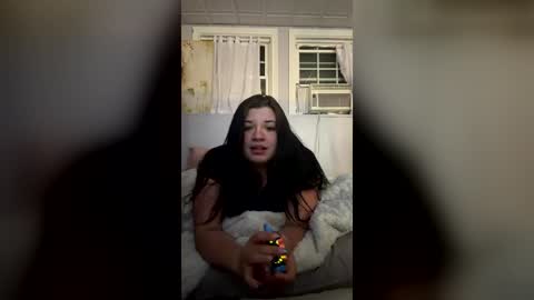 lucy913961 online show from July 6, 3:47 am