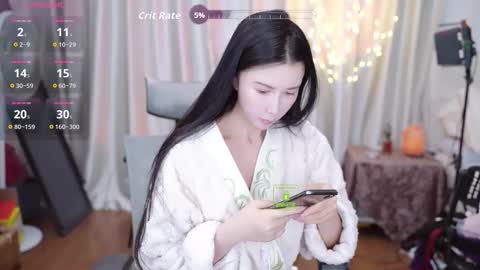 Lucy online show from November 27, 2:30 am