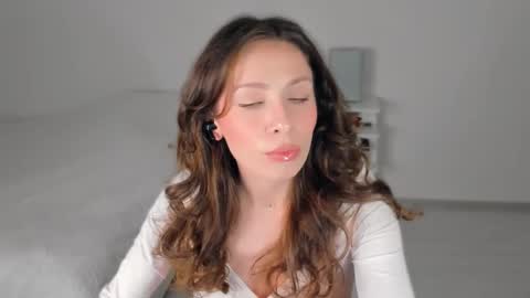 lucy__ray online show from November 24, 12:31 am