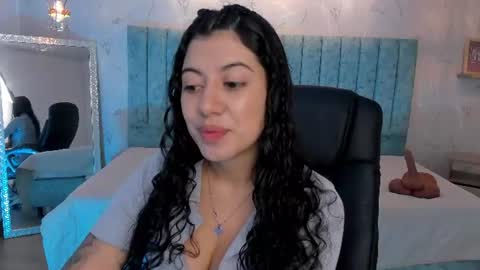 Lucy Greys online show from July 30, 11:22 am