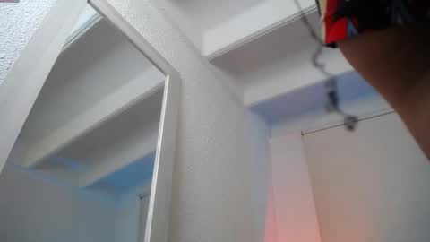 lucy online show from November 26, 9:28 am