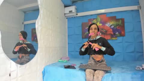 Lucy unlimit come back here  online show from October 14, 1:36 pm