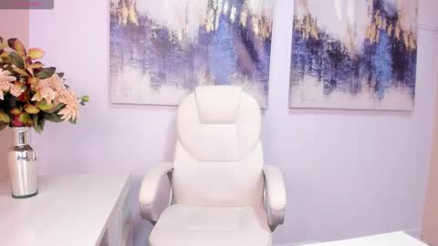 Lucy Liiu online show from March 29, 1:46 pm