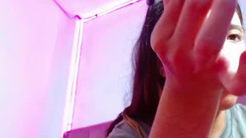 Snapshot of lucyy_start chatting on March 5, 9:37 pm LUCY online show from March 5, 9:37 pm