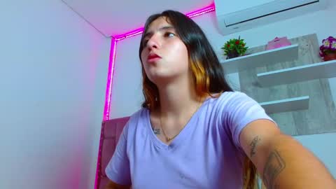 Snapshot of lucyy_start chatting on February 6, 7:07 pm LUCY online show from February 6, 7:07 pm