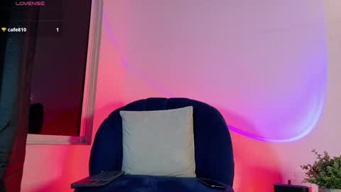 Lui online show from May 30, 3:49 am