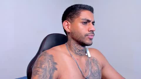 Luigi Vitale online show from October 20, 7:13 am