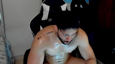 Snapshot of luis_baptista chatting on December 6, 11:52 pm luis_baptista online show from December 6, 11:52 pm