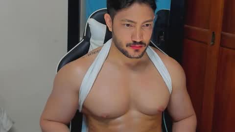 luis_baptista online show from November 11, 2:03 am