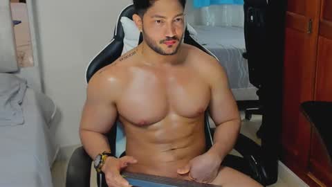 Snapshot of luis_baptista chatting on October 14, 6:05 am luis_baptista online show from October 14, 6:05 am