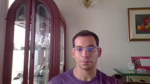 Luis online show from May 12, 4:05 pm