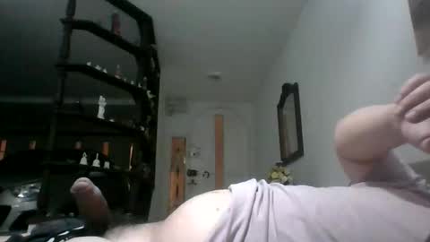 luisfer86 online show from March 3, 2:51 am