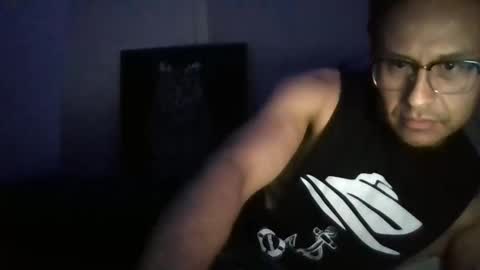 luisjg24hrs online show from April 25, 11:56 am