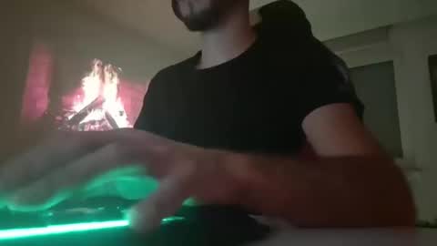 lukasschoetz online show from December 3, 5:13 pm