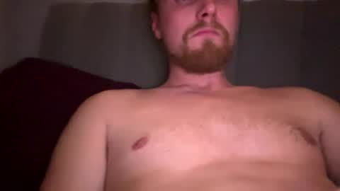 lukeeeeey96 online show from December 16, 9:21 pm