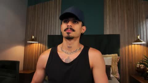 Luke Taylor online show from November 6, 11:46 am