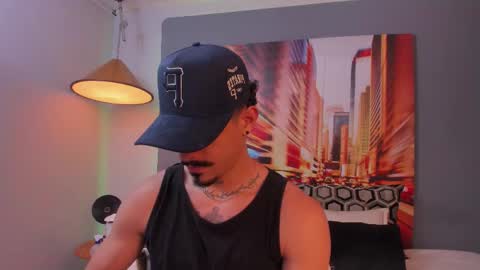 Luke Taylor online show from December 19, 4:41 am