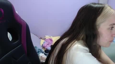 Vicky online show from April 2, 10:16 pm