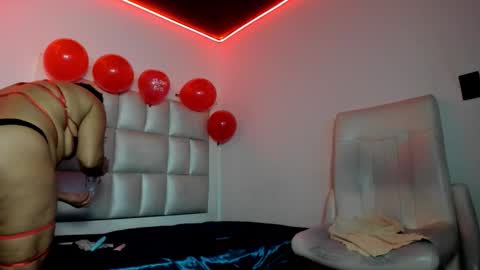 elizabeth online show from February 15, 4:37 am