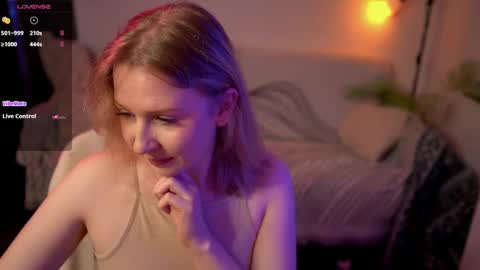 lulu_lovett online show from January 29, 10:05 am