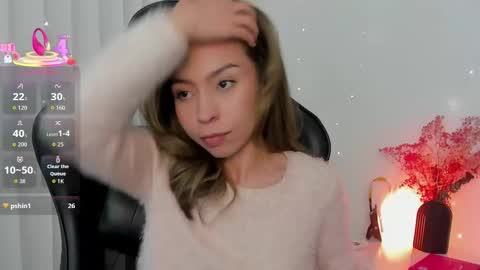 luluuberry online show from January 11, 10:49 pm