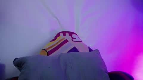 Luly online show from February 19, 2:33 am