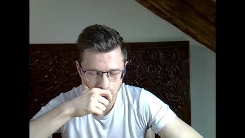 Andrew independent model 2000-0000 CET daily online show from February 25, 8:12 pm