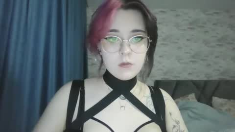lumi_x online show from December 20, 11:37 pm
