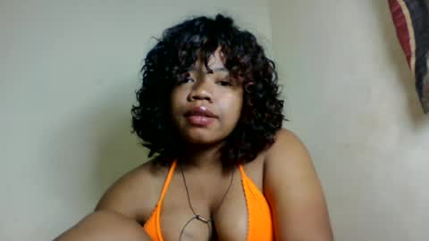lumira_belle online show from June 24, 6:48 pm