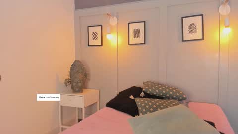 lummii_ online show from March 18, 7:53 pm