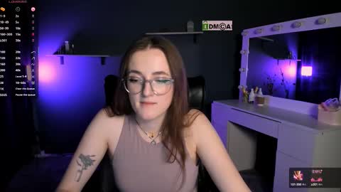 Snapshot of luna_berryy chatting on March 12, 3:35 am luna_berryy online show from March 12, 3:35 am
