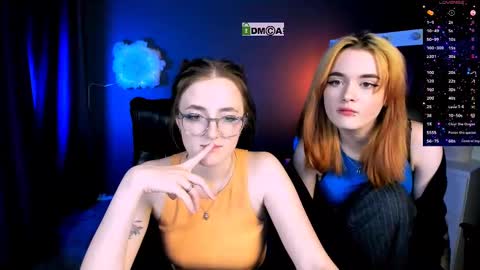 Snapshot of luna_berryy chatting on February 14, 3:43 am luna_berryy online show from February 14, 3:43 am