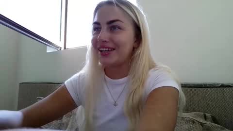 luna_blazer online show from September 10, 8:48 am