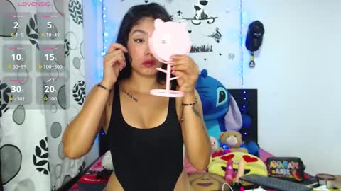 Luna charlotte95 online show from January 9, 3:12 am