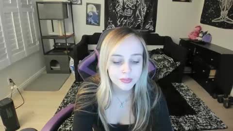 Luna online show from March 2, 4:39 am