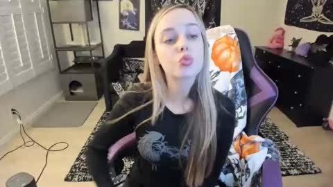 Luna online show from February 4, 4:05 am